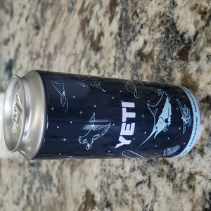 Yeti stash can